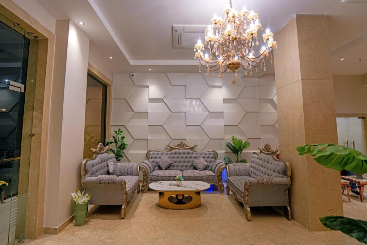 Hotel Midas Inn Mathura Exterior foto