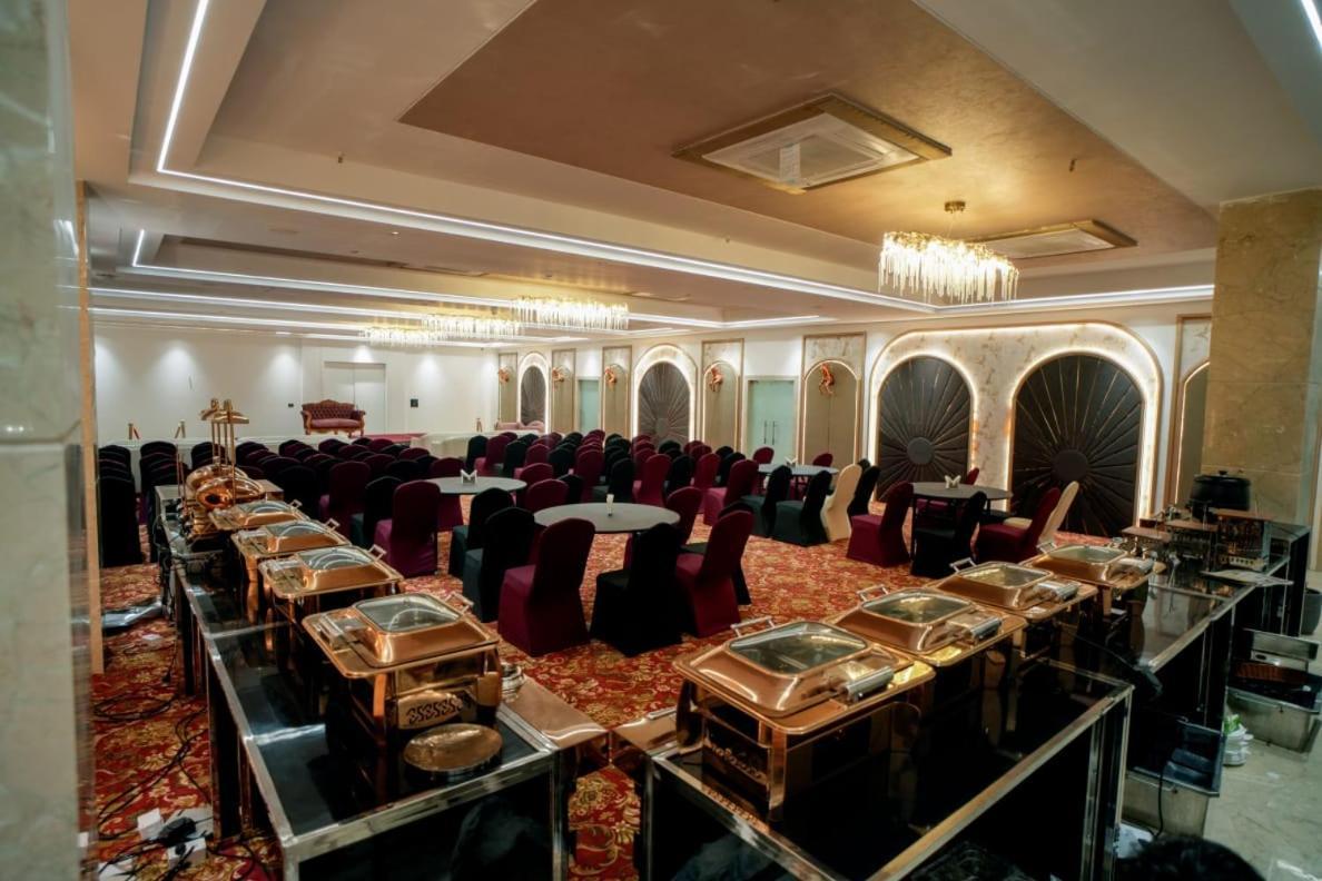 Hotel Midas Inn Mathura Exterior foto